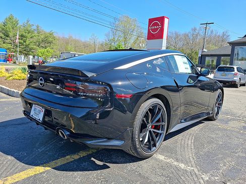 New 2026 Nissan Z Performance w/ Floor Mat Package RWD image 4