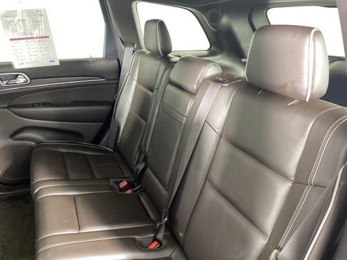Used 2018 Jeep Grand Cherokee Overland AWD/4WD image 33