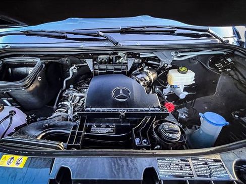 Used 2024 Mercedes-Benz Sprinter 2500 image 23