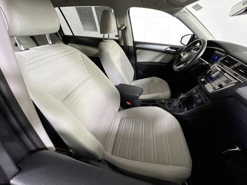 Used 2022 Volkswagen Tiguan S image 26