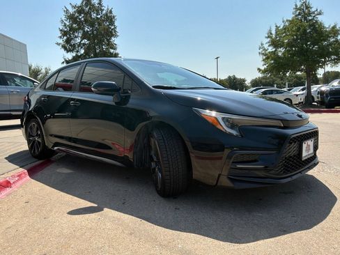 Used 2023 Toyota Corolla SE FWD image 4