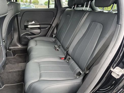 Used 2025 Mercedes-Benz GLA 250 image 28
