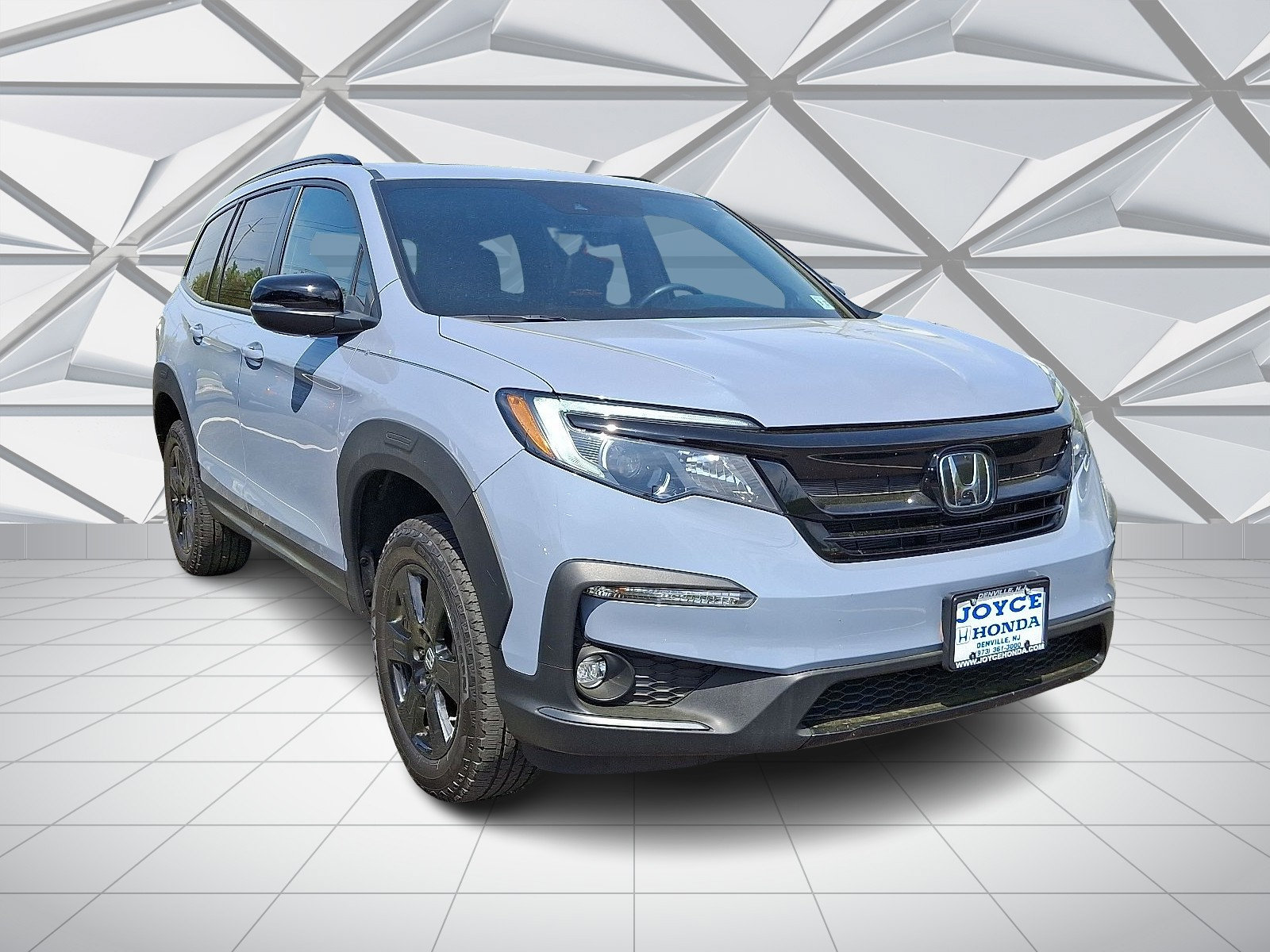Used 2022 Honda Pilot TrailSport image 2