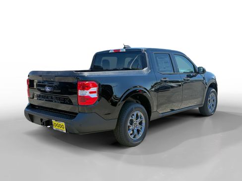 New 2026 Ford Maverick XLT FWD image 5