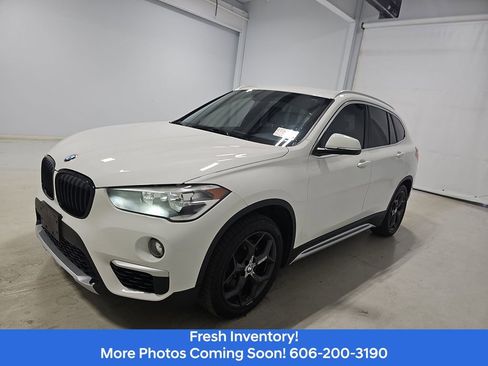 Used 2018 BMW X1 xDrive28i AWD/4WD image 1