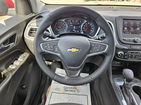 Used 2023 Chevrolet Equinox LT FWD image 22