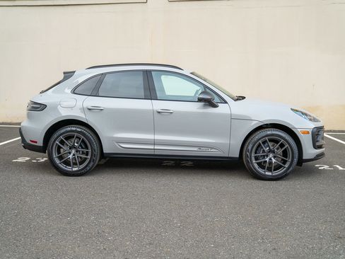 Certified 2026 Porsche Macan Turbo AWD/4WD image 8