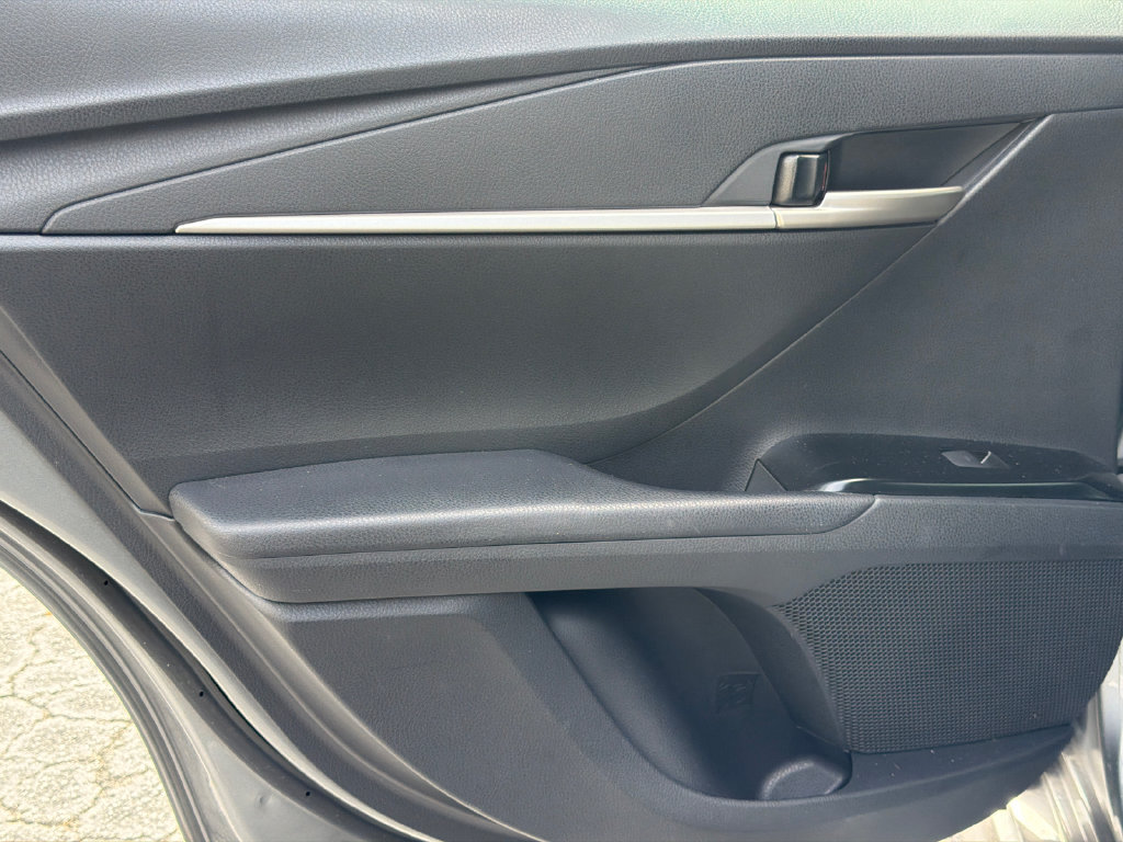 Used 2025 Toyota Camry SE w/ Convenience Package FWD image 19