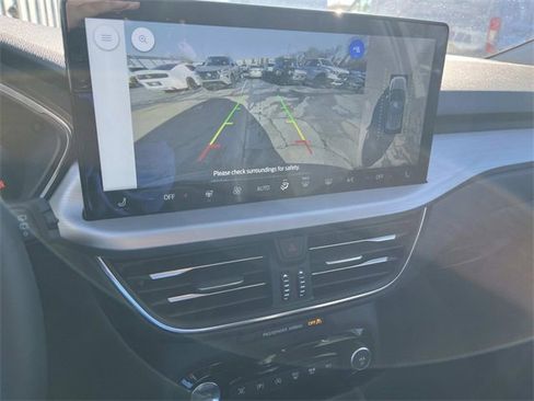 Used 2023 Ford Escape Platinum w/ Premium Technology Package image 38