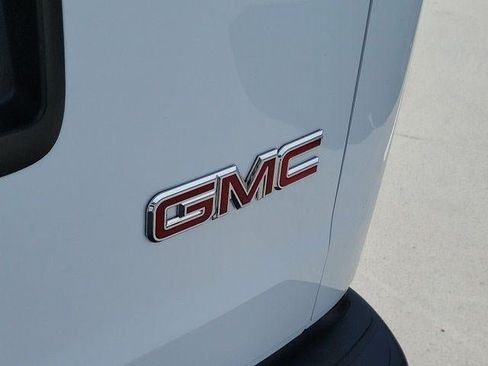 Used 2025 GMC Savana 2500 w/ Driver Convenience Package RWD image 8