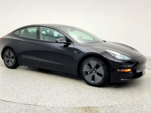 Used 2021 Tesla Model 3 Long Range image 3