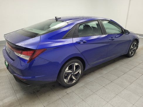Used 2023 Hyundai Elantra SEL w/ Convenience Package FWD image 9