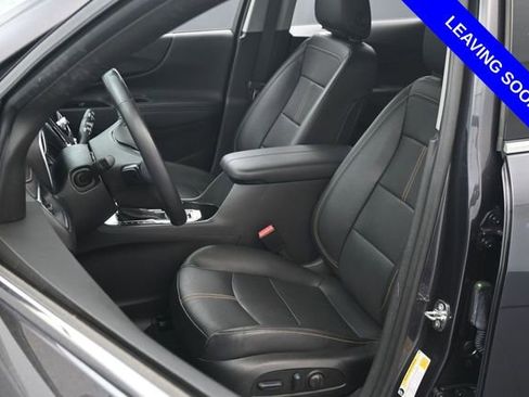 Used 2022 Chevrolet Equinox Premier FWD image 10