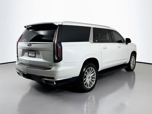 Used 2021 Cadillac Escalade ESV Premium Luxury w/ Performance Package AWD/4WD image 4