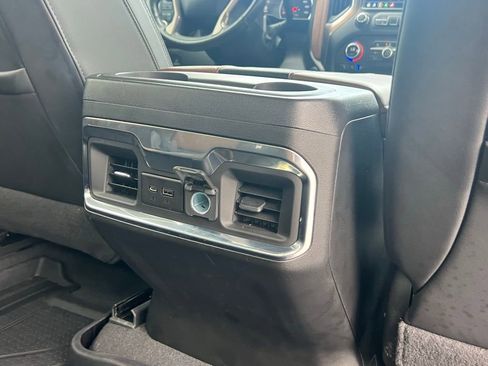 Used 2022 Chevrolet Silverado 1500 High Country w/ Technology Package AWD/4WD image 21