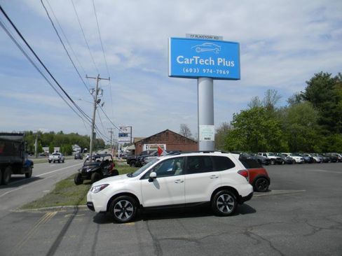 Used 2018 Subaru Forester 2.5i Premium w/ All-Weather Package AWD/4WD image 9