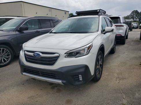 Used 2022 Subaru Outback Limited w/ Popular Package #2 AWD/4WD image 3