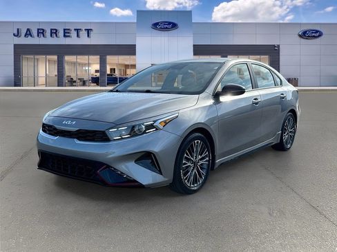 Used 2023 Kia Forte GT-Line FWD image 3