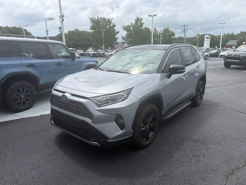 Used 2019 Toyota RAV4 XSE AWD/4WD image 5