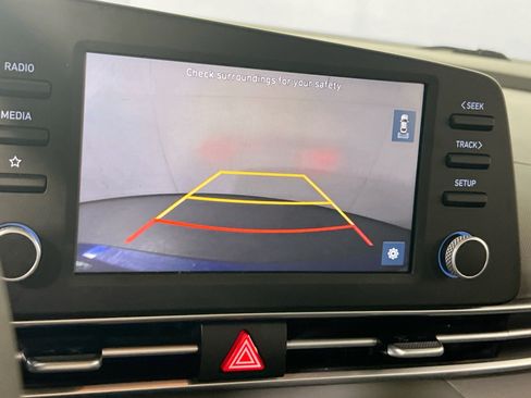 Used 2023 Hyundai Elantra SEL FWD image 13
