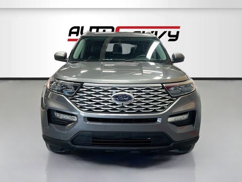 Used 2024 Ford Explorer XLT w/ Equipment Group 202A image 2