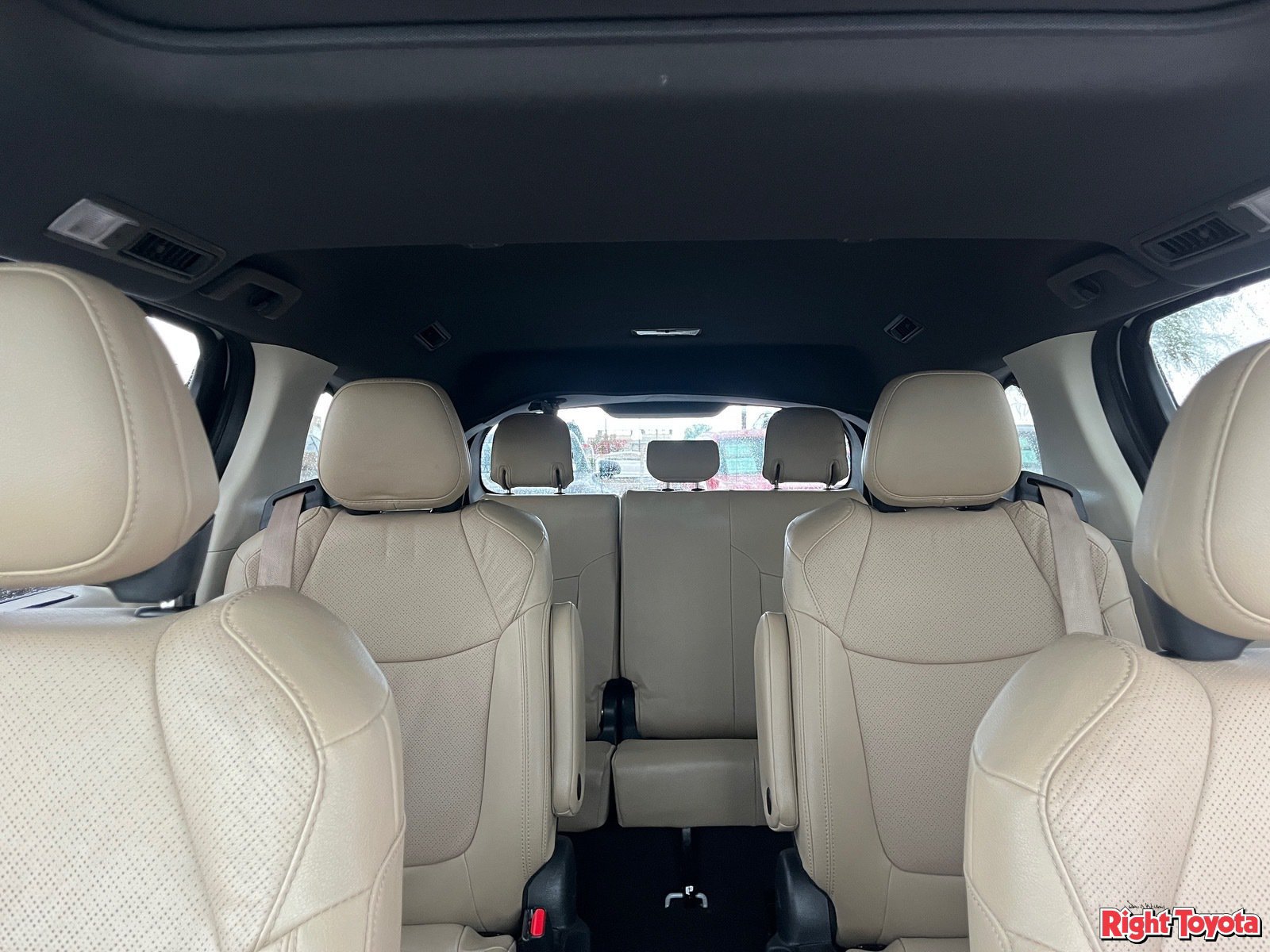 Certified 2023 Toyota Sienna Limited FWD image 31