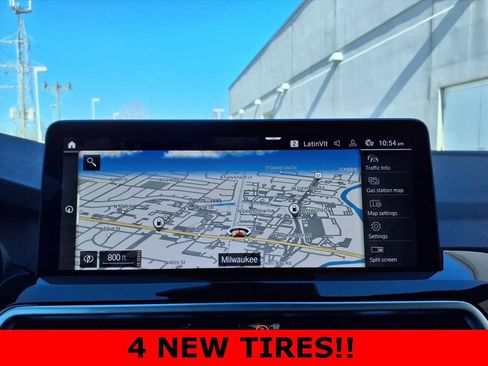 Used 2024 BMW X4 xDrive30i w/ Premium Package image 17