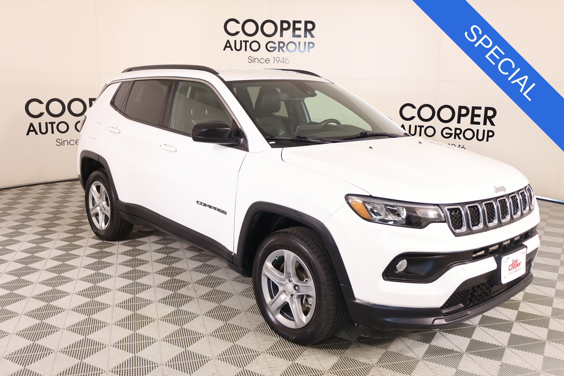 Used 2023 Jeep Compass Latitude AWD/4WD 360° Tour