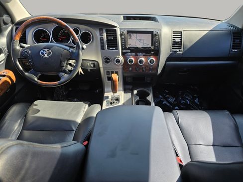 Used 2011 Toyota Tundra Limited w/ Platinum Pkg AWD/4WD image 2