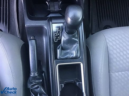 Used 2022 Toyota Tacoma SR image 37