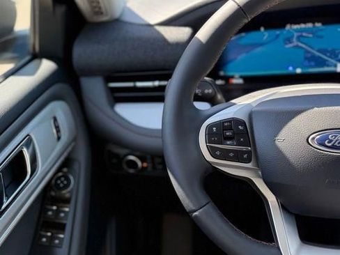 New 2026 Ford Explorer Active AWD/4WD image 18
