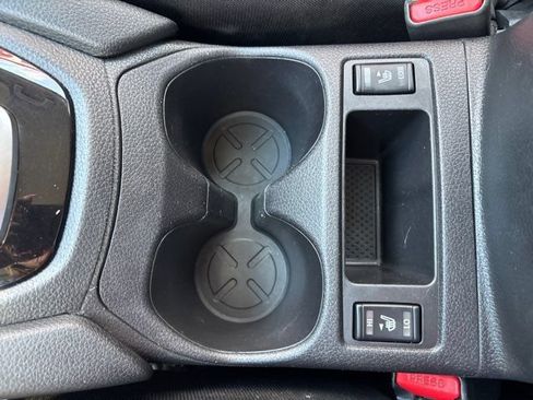 Used 2019 Nissan Rogue Sport SV w/ Technology Package FWD image 38