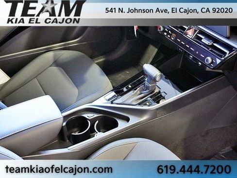 New 2026 Kia Niro LX image 13