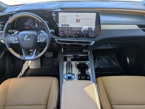 Certified 2025 Lexus RX 350 Premium w/ Accessory Package (Z1) image 16