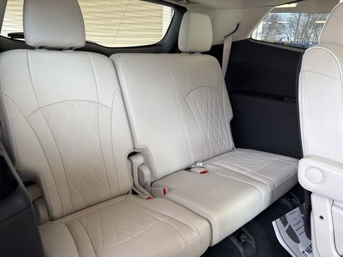 Used 2023 Buick Enclave Avenir w/ Avenir Technology Package image 31