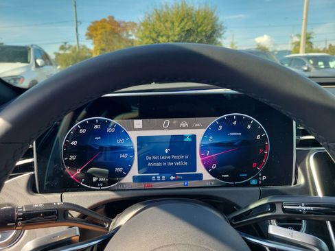 Certified 2025 Mercedes-Benz E 350 Sedan image 27