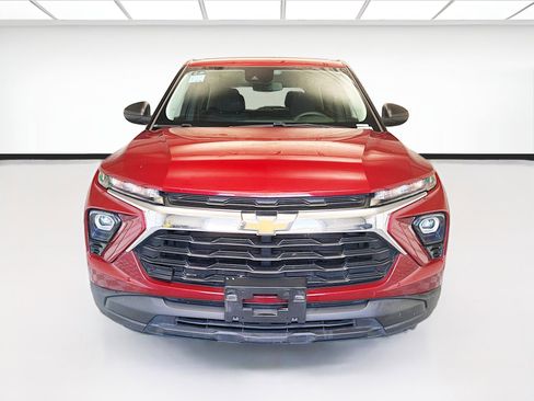 Used 2024 Chevrolet TrailBlazer LS w/ LS Confidence Package FWD image 2