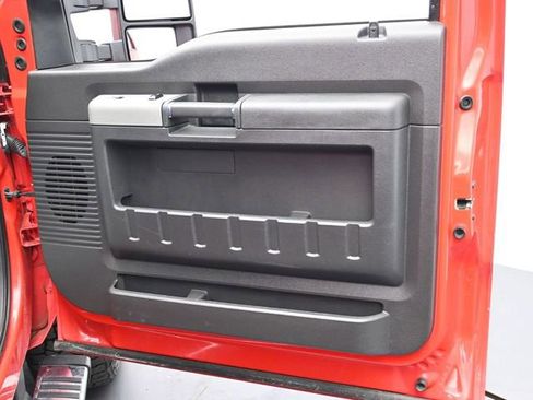 Used 2016 Ford F250 Lariat w/ Lariat Ultimate Package image 27