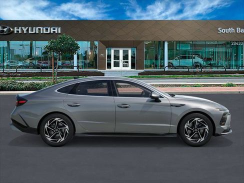 New 2026 Hyundai Sonata SEL image 7