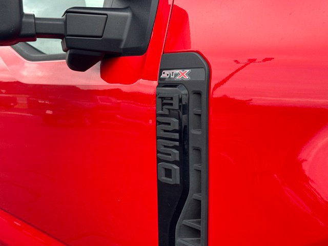 Used 2024 Ford F250 XL w/ STX Appearance Package AWD/4WD image 4