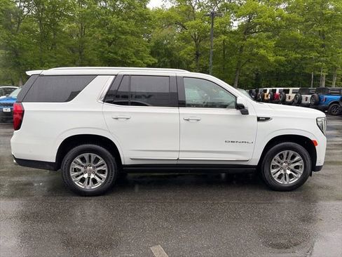 Used 2024 GMC Yukon Denali w/ Advanced Technology Package AWD/4WD image 7