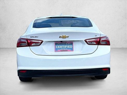 Used 2022 Chevrolet Malibu LT FWD image 4