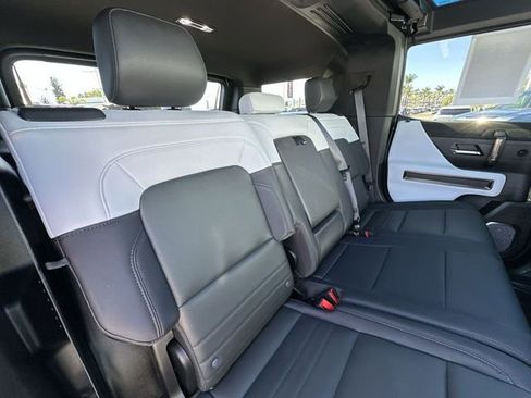 Used 2024 GMC Hummer EV 3X w/ Extreme Off-Road Package image 28