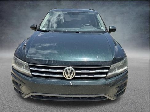 Used 2019 Volkswagen Tiguan SE FWD image 3