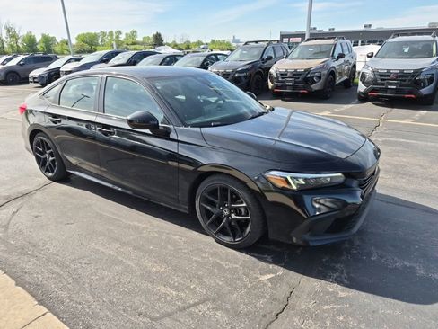 Used 2023 Honda Civic Sport image 1