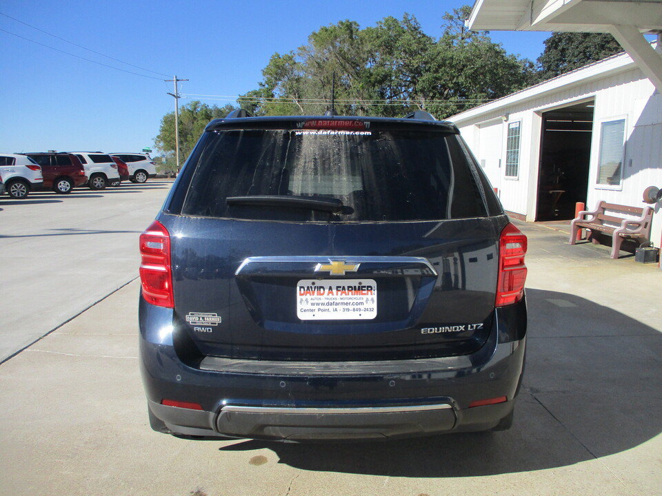 Used 2016 Chevrolet Equinox LTZ w/ Enhanced Convenience Package AWD/4WD image 15