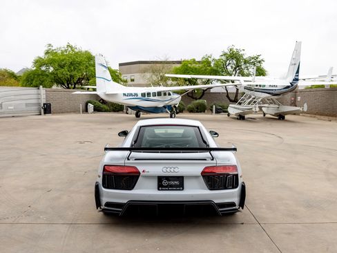 Used 2018 Audi R8 V10 plus image 25