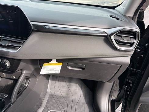 New 2026 Chevrolet TrailBlazer LT FWD image 31