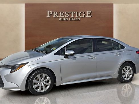 Used 2022 Toyota Corolla LE image 34