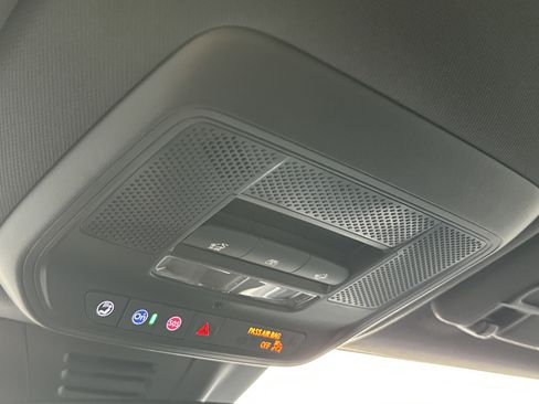 New 2026 Chevrolet Equinox EV RS image 21